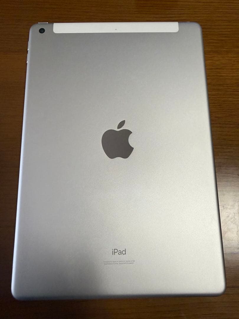 iPad 第7世代 32GB シルバー
