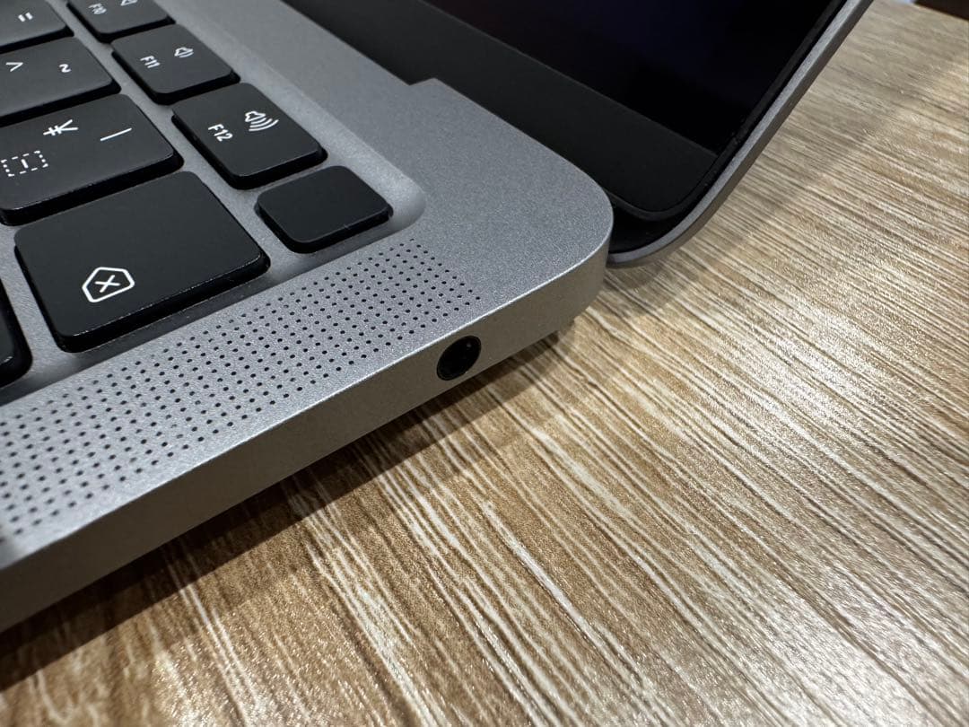 【美品】MacBook Air 2020 i5 メモリ16GB SSD2TB