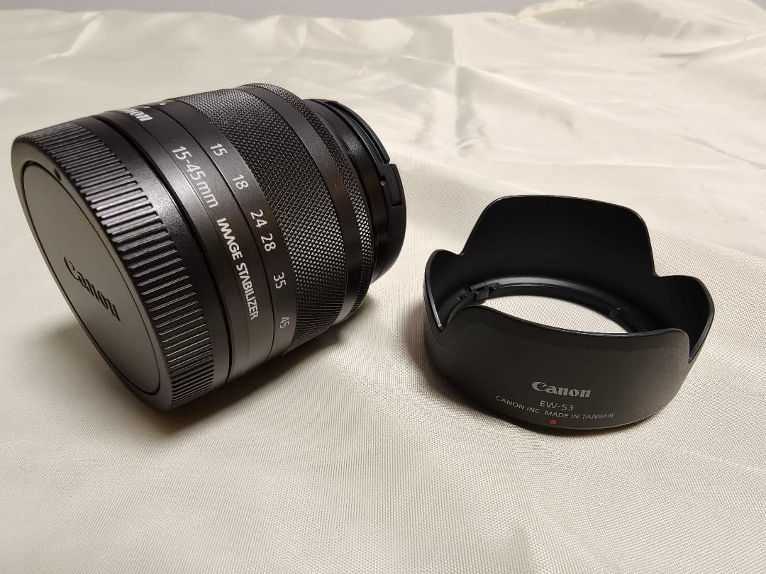 Canon EOS Kiss M ダブルズームキット相当　マウントアダプター付