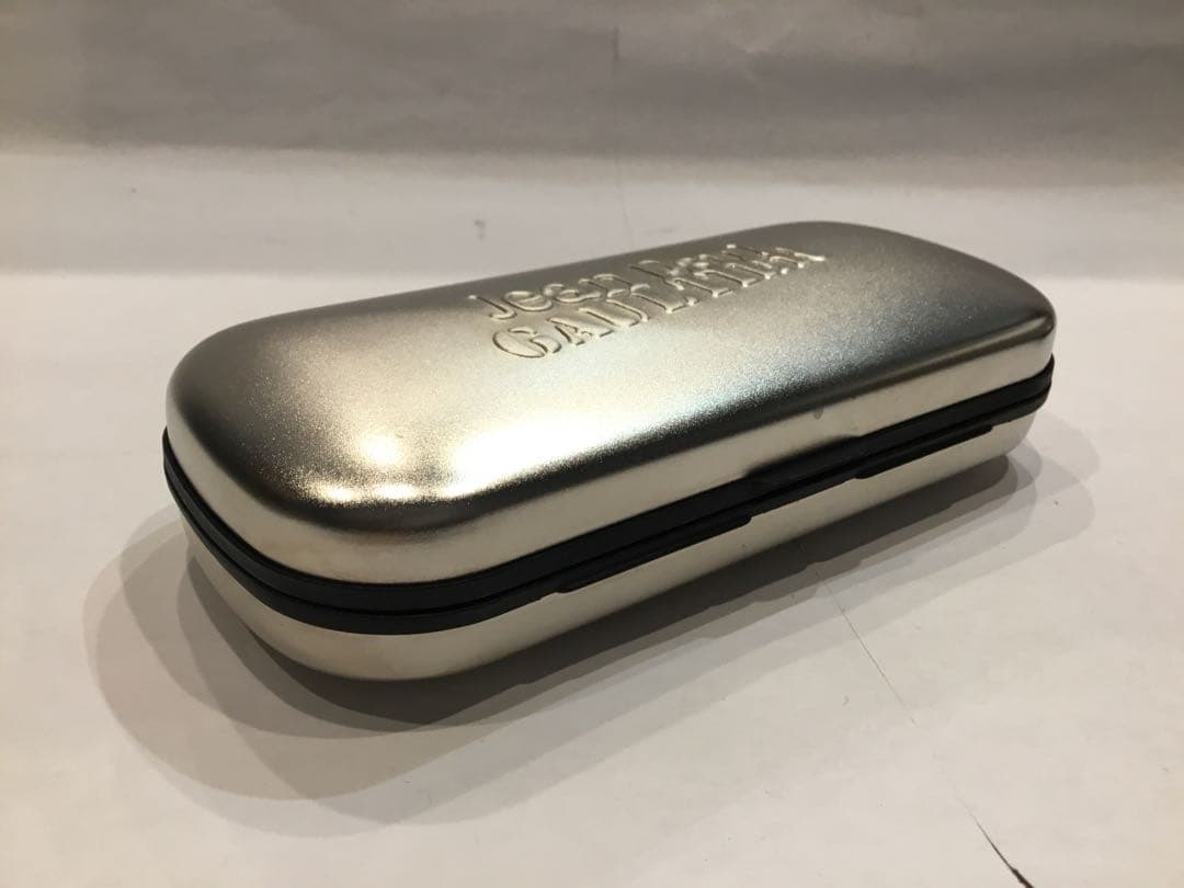 ゴルチェ jean paul gaultier サングラスケース 新品未使用品