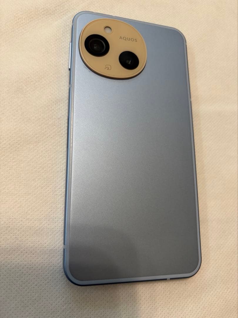 【ジャンク】AQUOS sense9 ブルー 画面下半分映らず・浮きあり