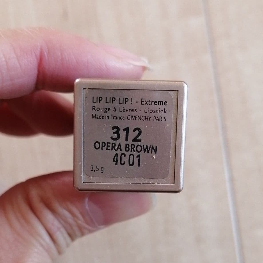 ジバンシィ　リップリップリップ！　リップスティックエクストリーム3.5g