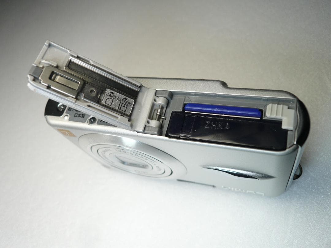 LUMIX★DMC-FX8⭐️まあまあ美品ですが⚠️モニターに染み有★安心実働品