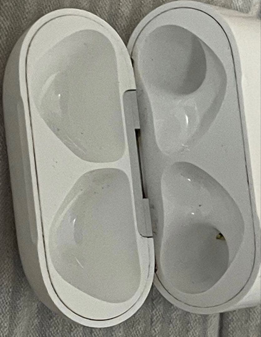 AirPods 第4世代 ANC搭載 充電ケースのみ