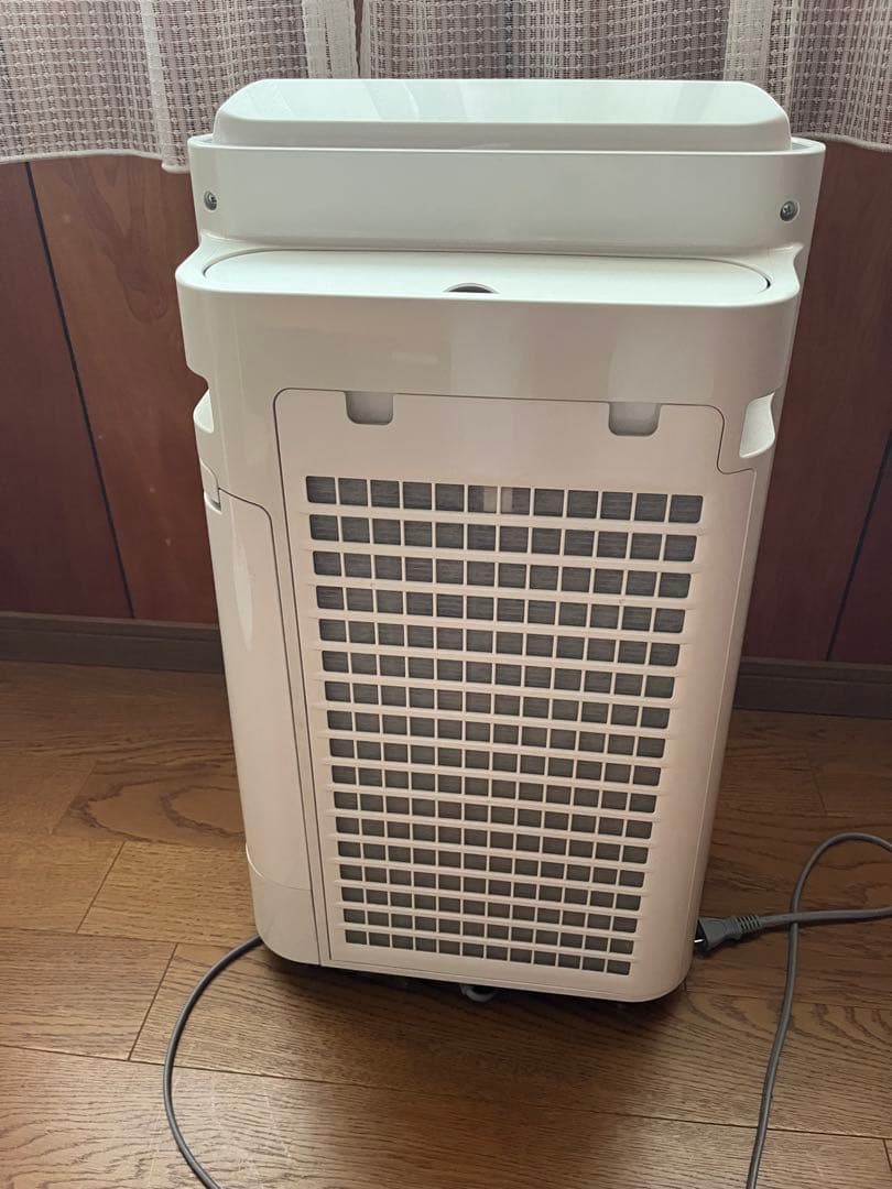 ⭐︎SHARP 加湿空気清浄機　KC-L50-W (中古)