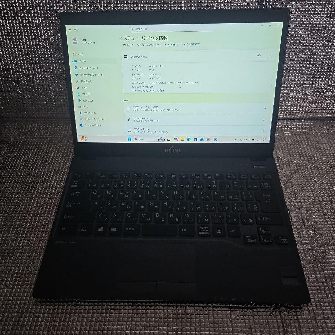 Fujitsu Windows 11 ノートパソコン