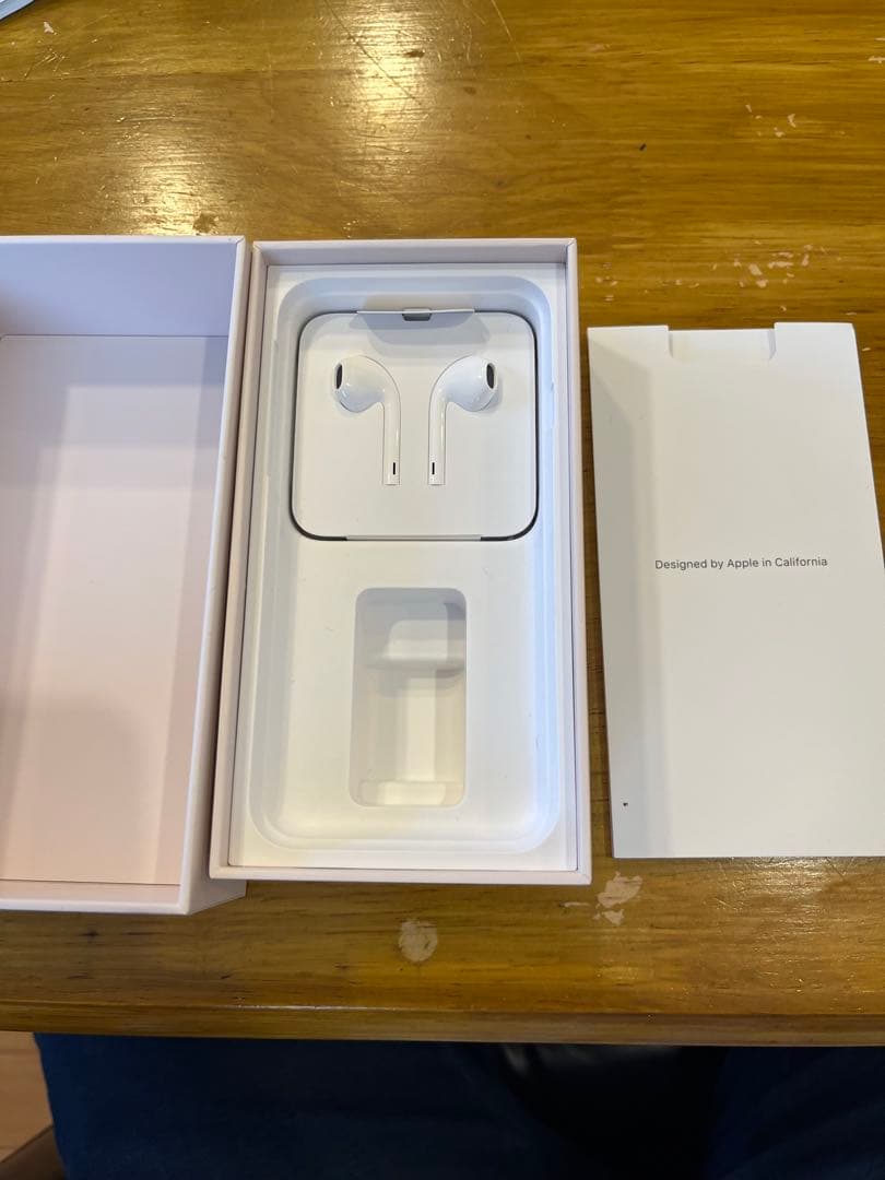 n*6様 Apple iPhone 8 ローズゴールド 本体　64G