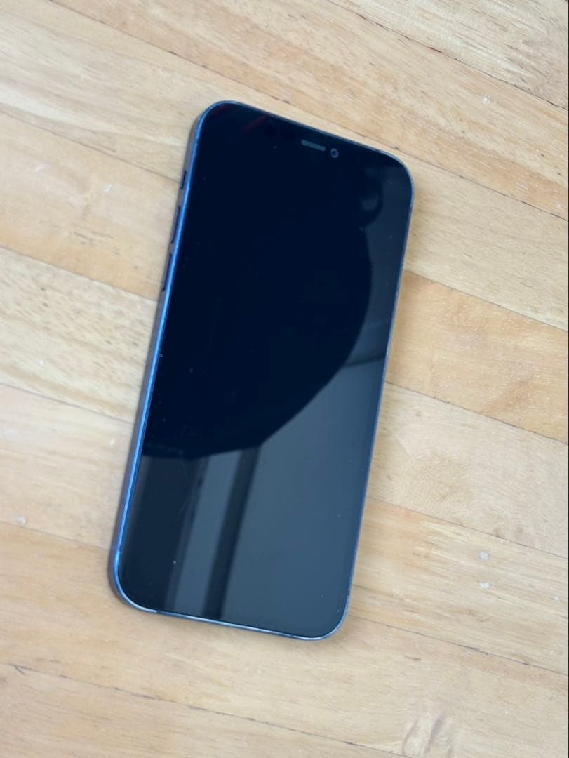 Apple iPhone 12 ブラック 本体　配送3/15以降〜