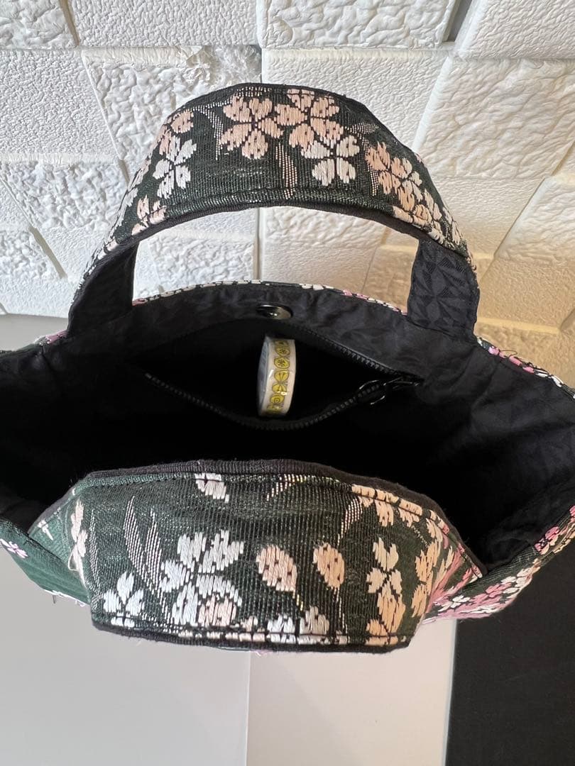 【正絹　チューリップバッグS】高級　枝垂れ桜　上代38万の未使用帯より　刺繍