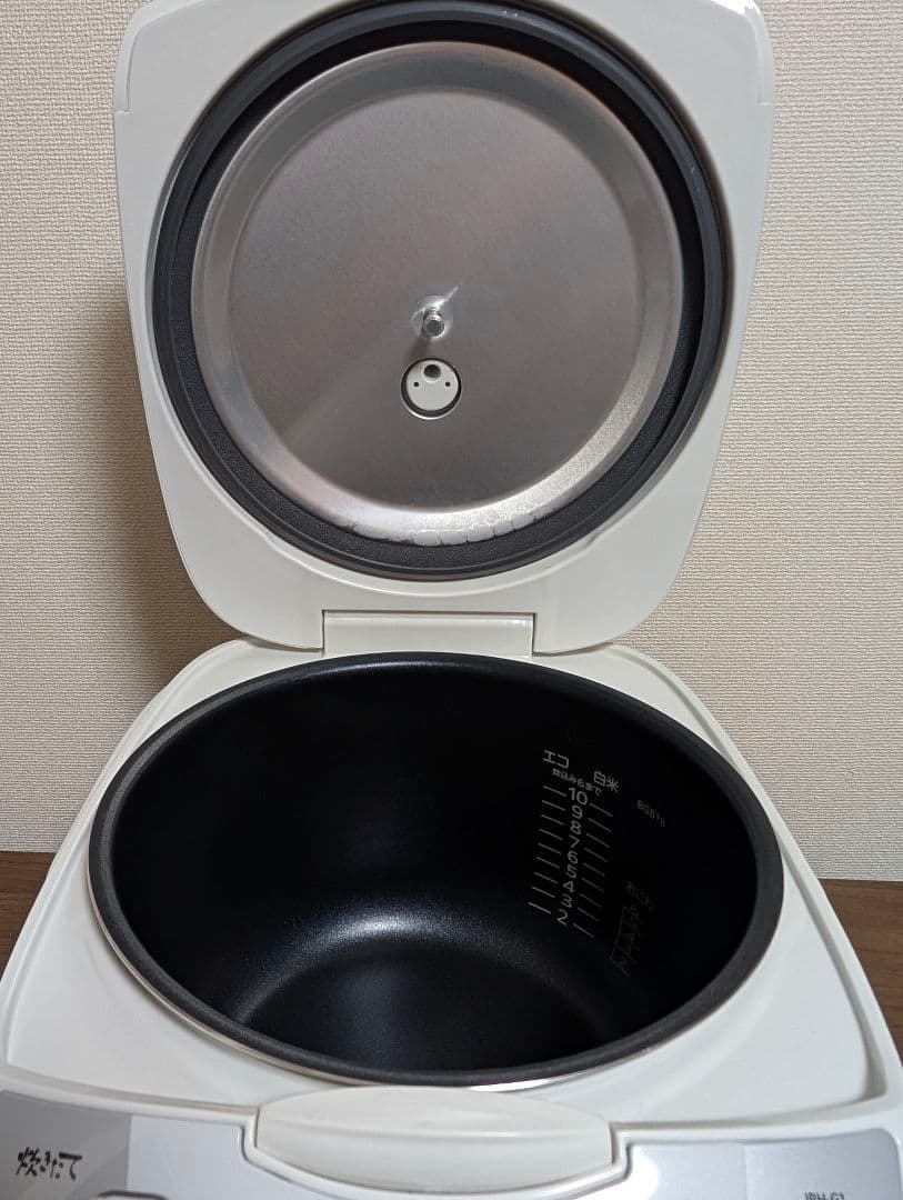 タイガー魔法瓶 炊飯器 JBH-G181W ホワイト 一升炊き 10合炊き
