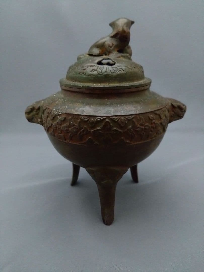 ​【骨董】獅子 香炉蓋付 三つ足 古銅　彫刻 伝統工芸品 時代物 古美術