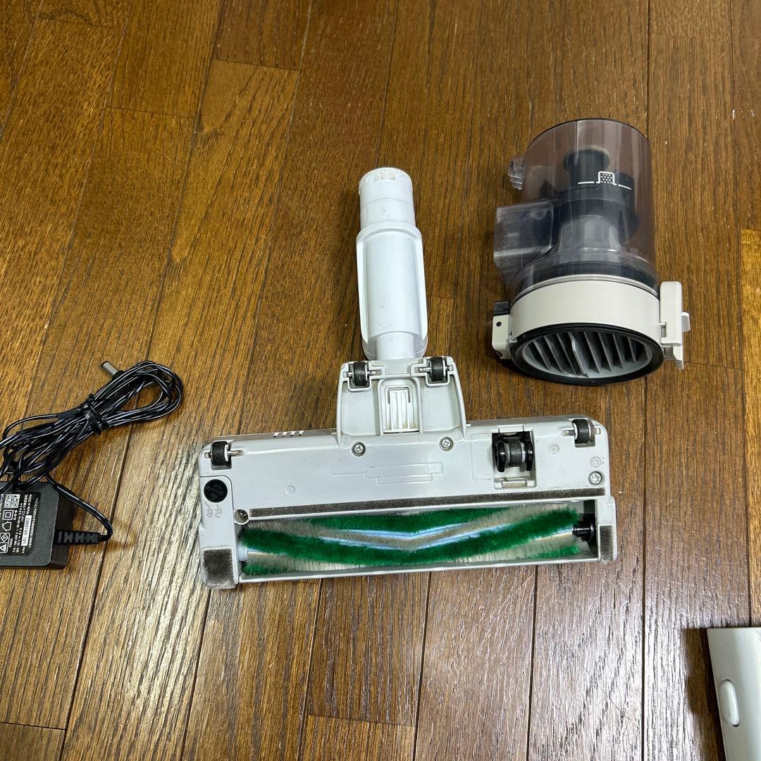 パナソニック充電式掃除機　MC-SB32J 2022年製　中古品