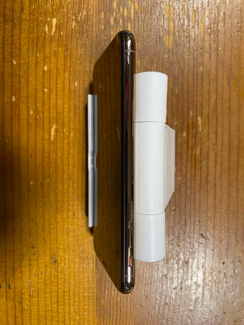 iPhone Xs gold 64GB SIMフリー