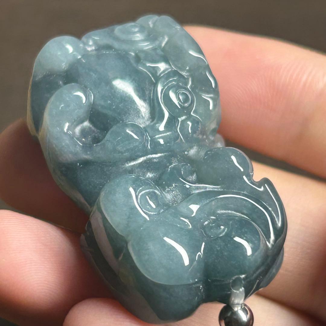本翡翠ブレスレット　貔貅　グァテマラ産　師匠作品　可愛い　無含浸　無着色
