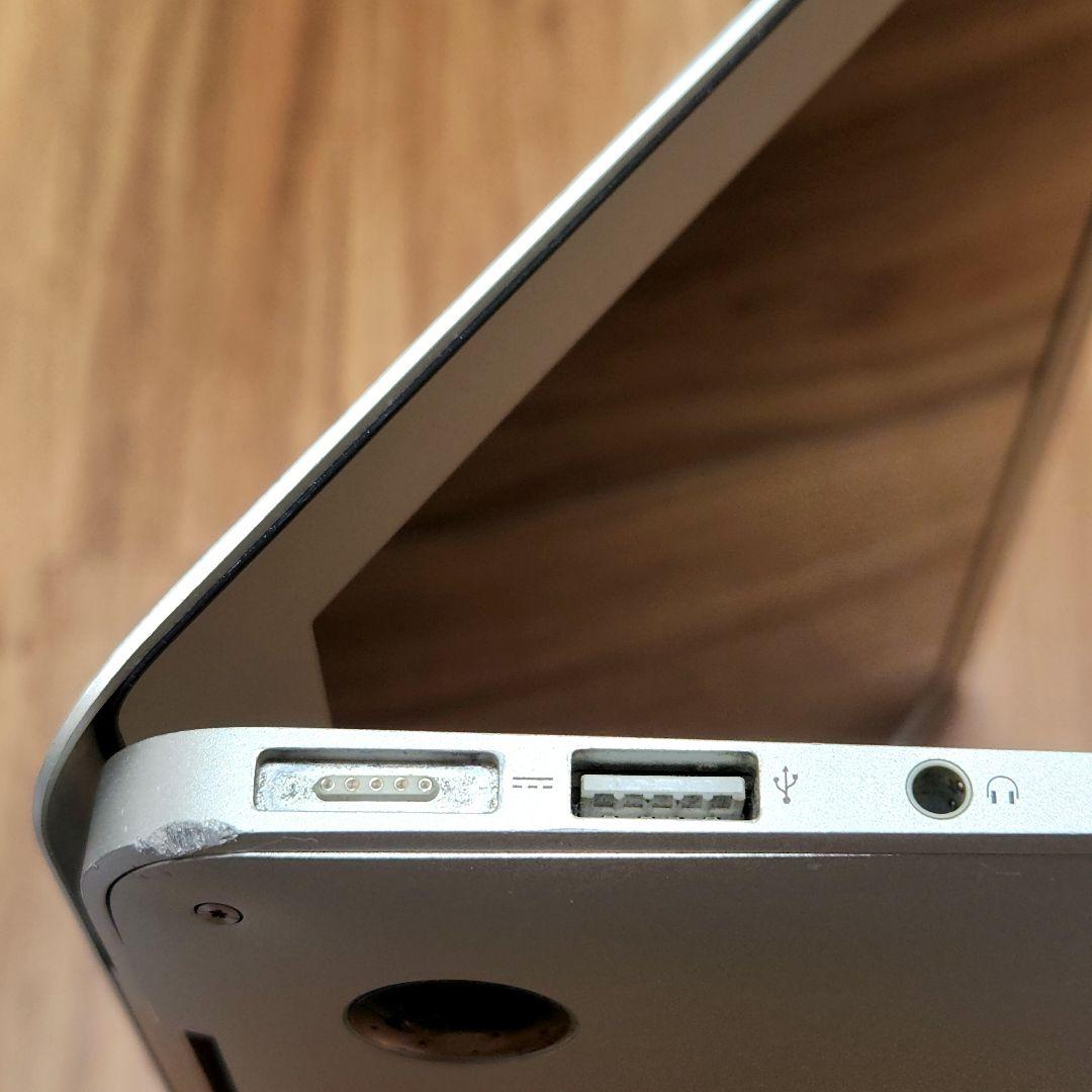MacBook本体 MacBook Air 2014 Core i5 / 8GB / 256GB