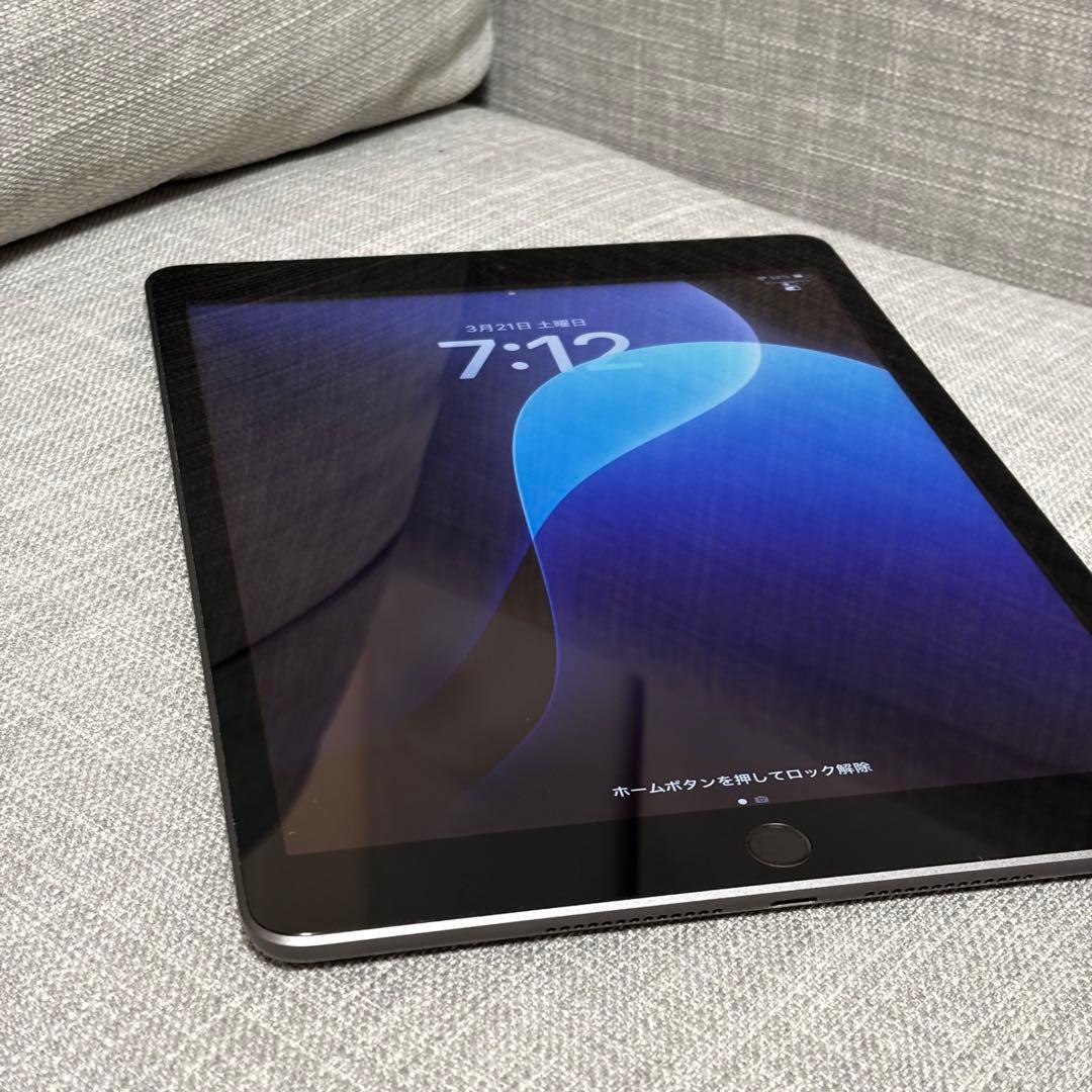 iPad 第7世代 128GB Wi-Fiモデル スペースグレイ