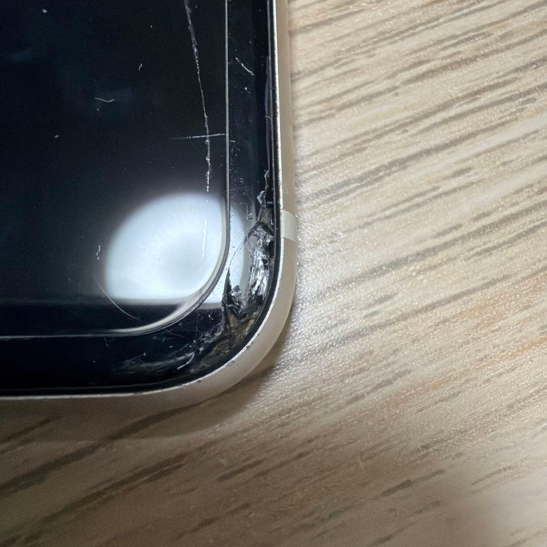 iPhoneSE第3世代　ホワイト