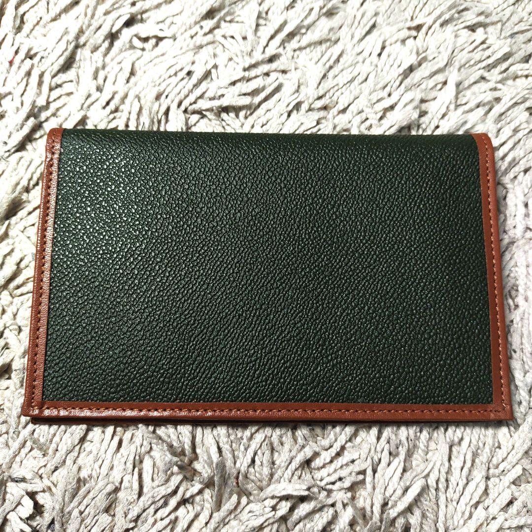 【未使用保管品】BURBERRY バーバリー　グリーン　パスポートケース　レザー