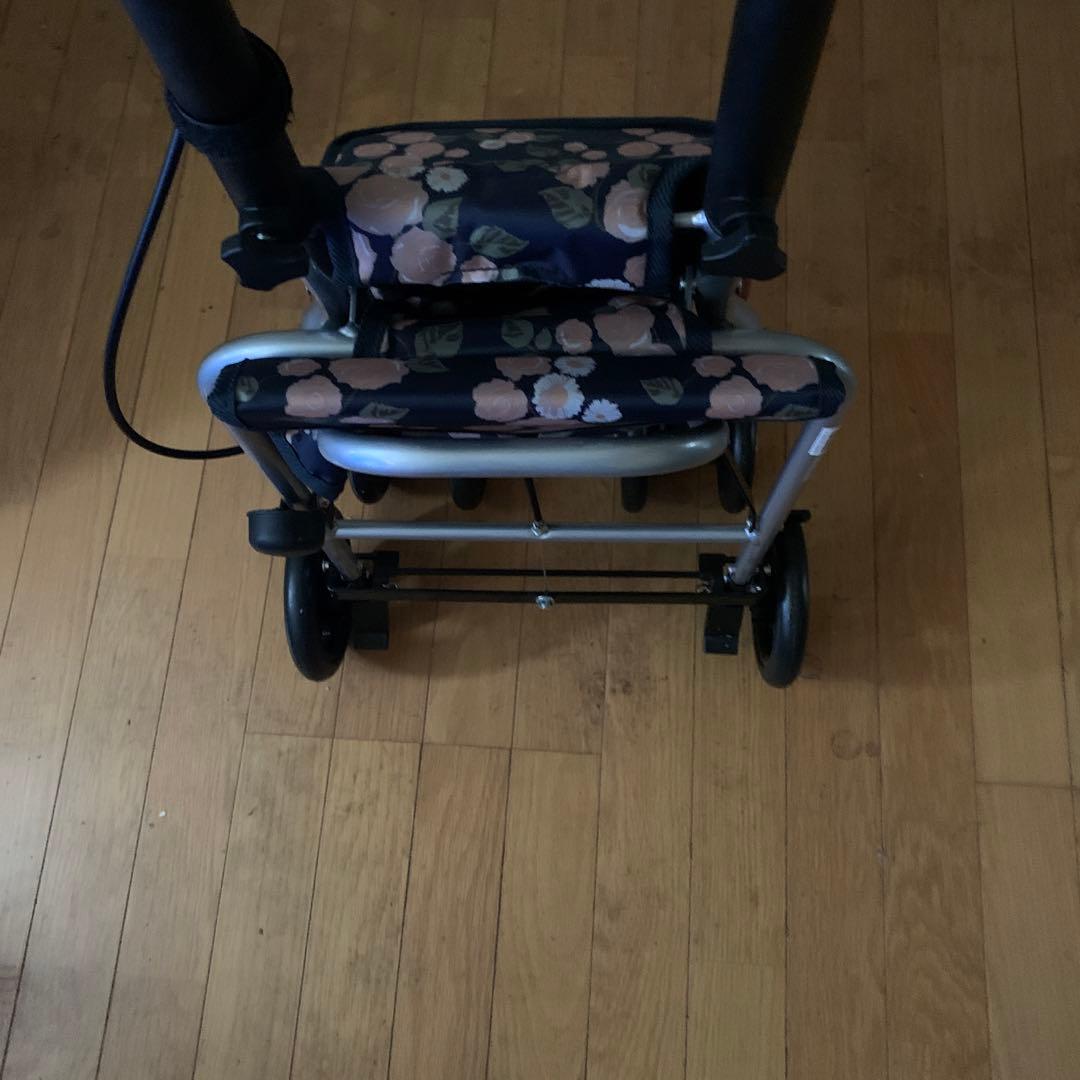 花柄シルバーカー(新品、未使用)