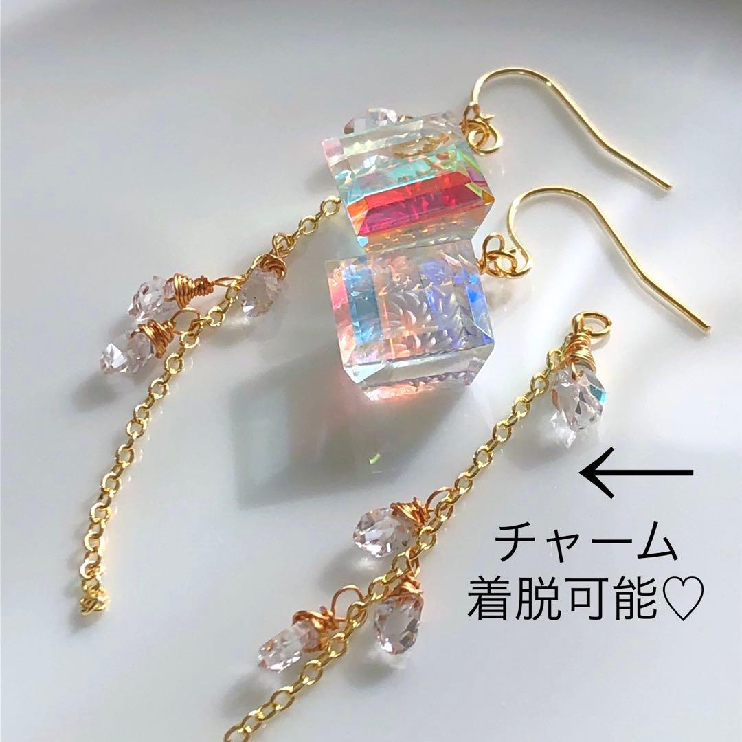 天然石☆ハーキマーダイヤモンド×レインボークォーツカービングのピアス14kgf