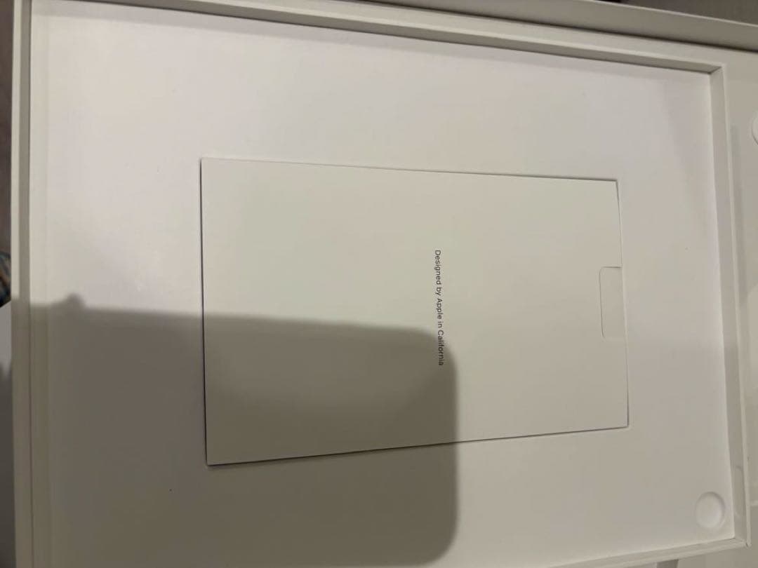 iPadAirM3 13inchスペースグレーほぼ新品未使用フィルム付256GB