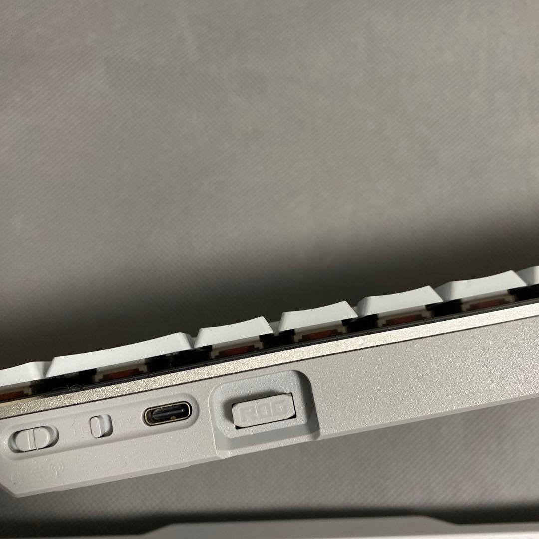 ASUS ゲーミングキーボード ROG Falchion RX Low