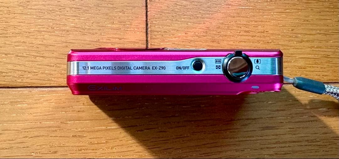 CASIO EXILIM EX-Z90 12.1MP コンパクトデジタルカメラ