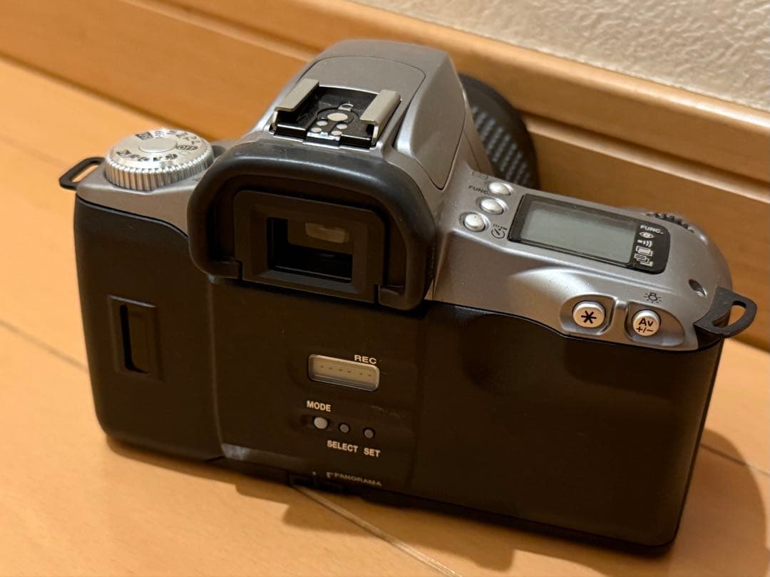 【長濱ねる 愛用】Canon EOS kiss III L フィルムカメラ