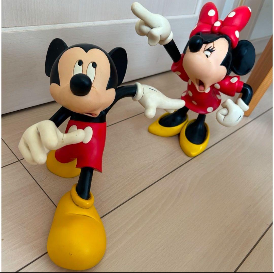 Disney ミッキーミニー　大型 フィギュア
