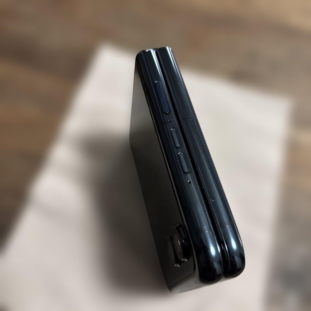 Motorola razr50 ultra 512GB 国内SIMフリー