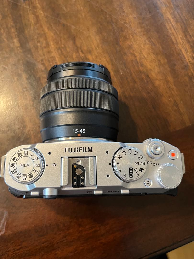 Fujifilm X-M5レンズキット + 単焦点レンズ＋充電バッテリー