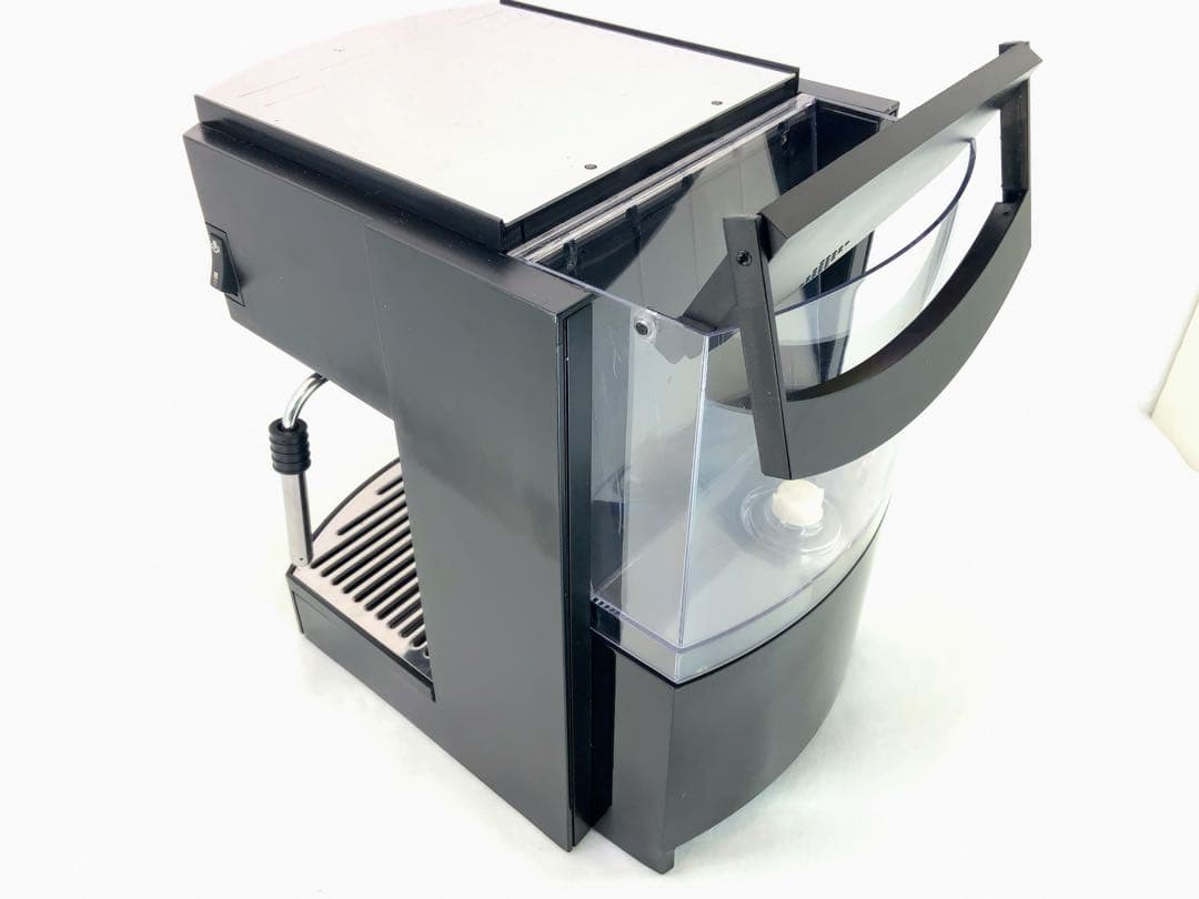 ネスプレッソ　エスプレッソコーヒーメーカー　D150