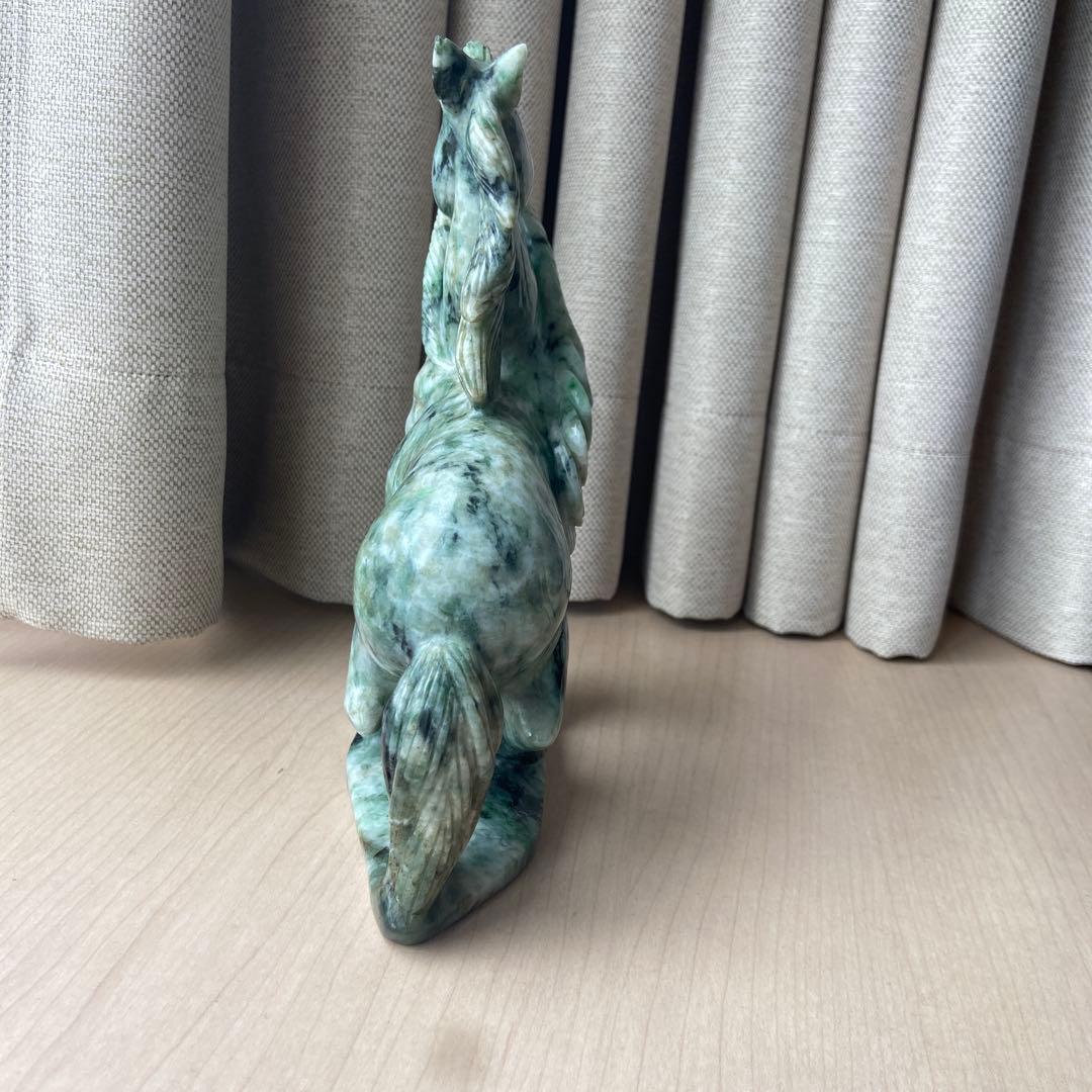 翡翠 馬の彫刻 高さ約19cm ミャンマー製品