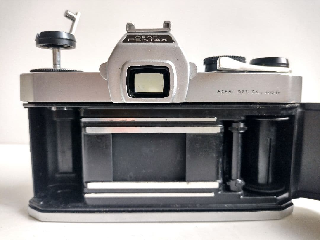 139【匿名配送】 ペンタックス SP 一眼レフ フィルムカメラ レトロ