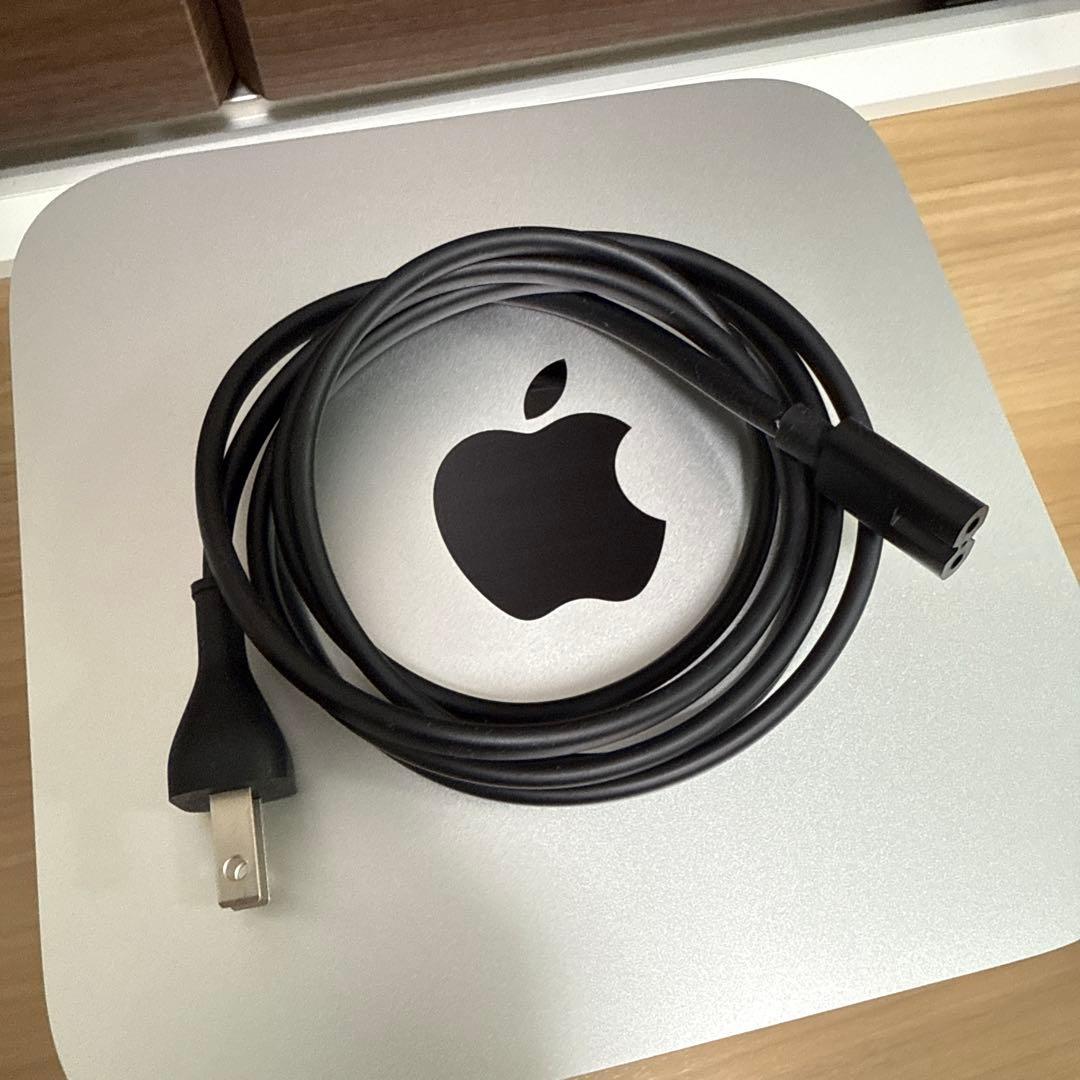 Mac mini M1 メモリ8GB　SSD256GB