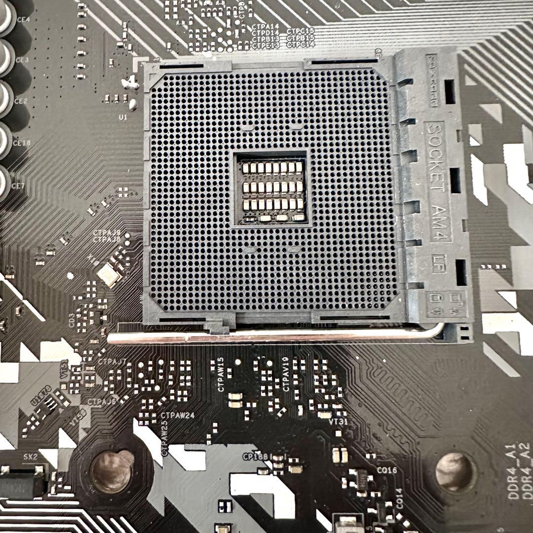 ASRock B550 TW マザーボード ATX