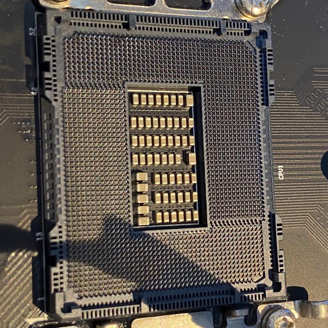 B660 LGA1700 マザーボード Lenovo純正