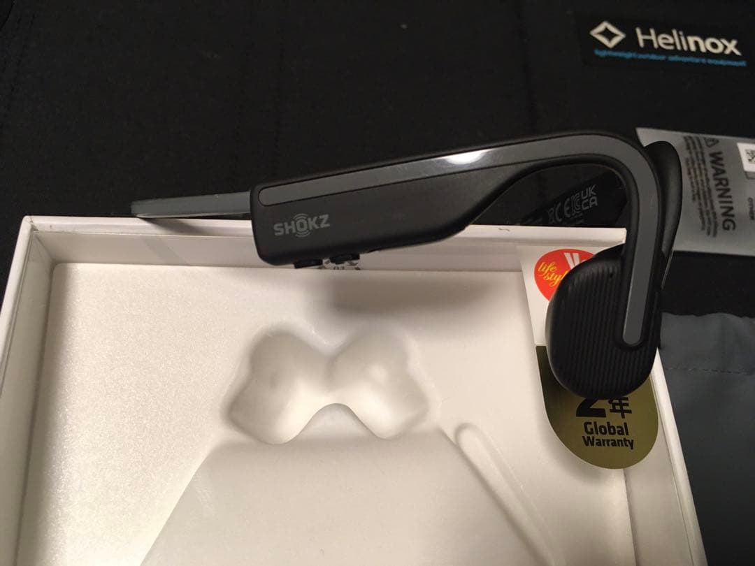 SHOKZ OPENMOVE 骨伝導イヤホン