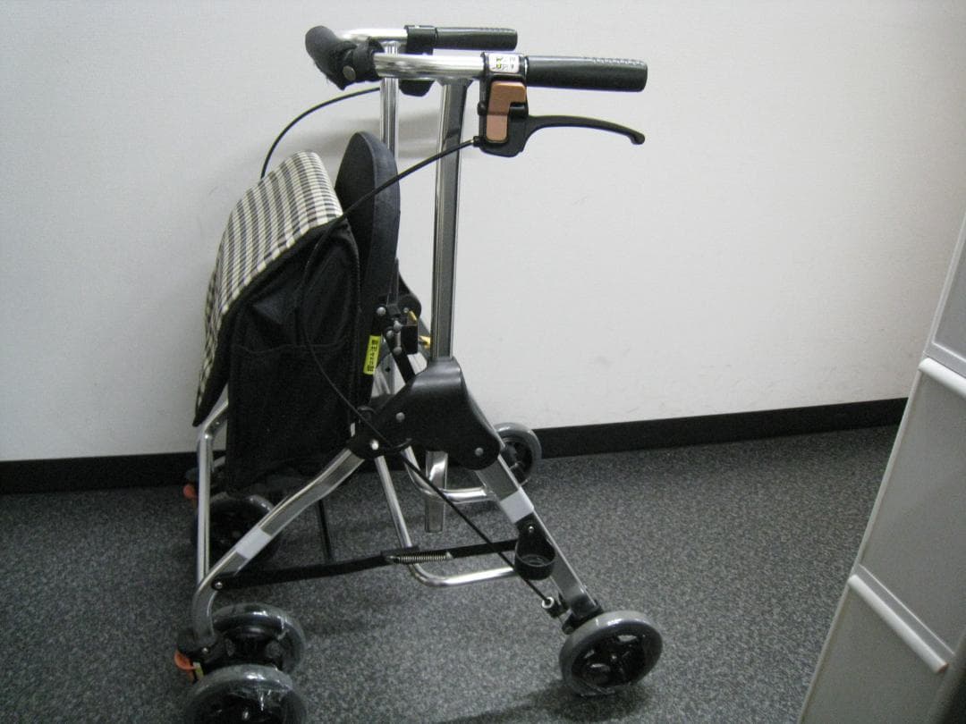 テイコブリトルハイ　HS05H　チェックブラック 幸和製作所 歩行器 ①
