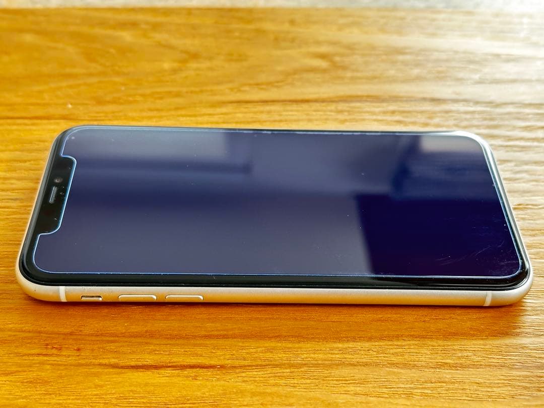 iPhone11 64GB ホワイト 本体 シャッター音なし