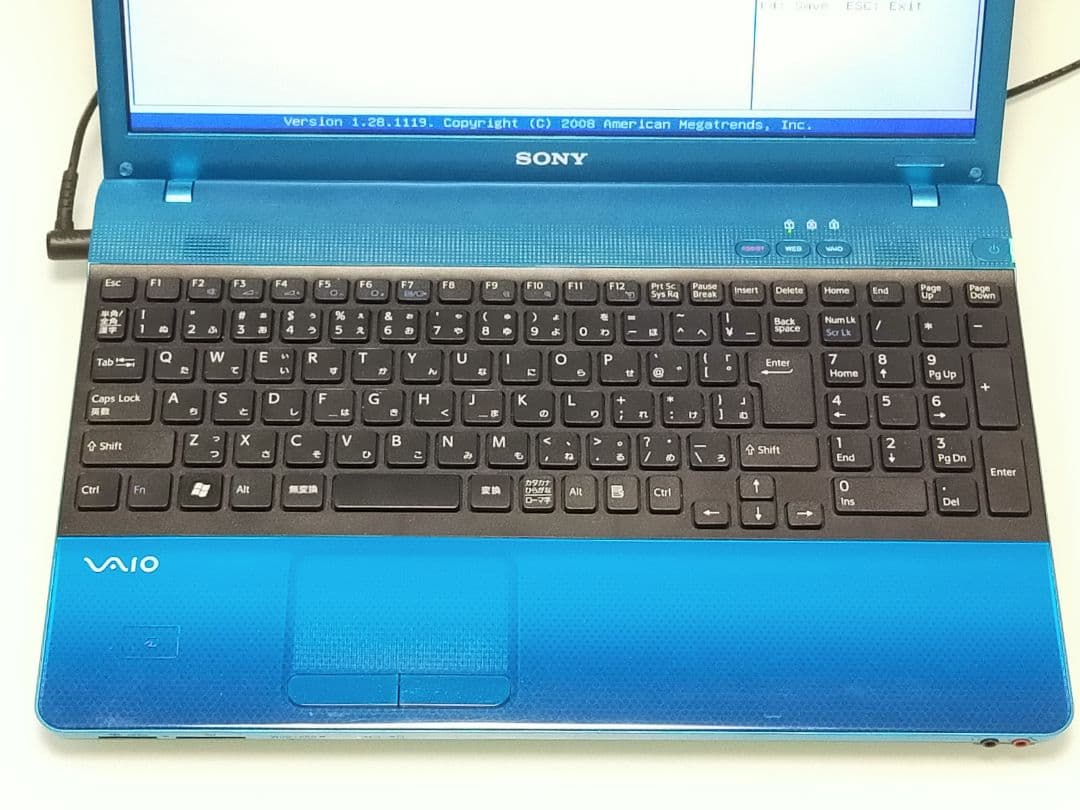 綺麗なブルー色中古SONY VAIO PCG-71311N VPCEB38FJ