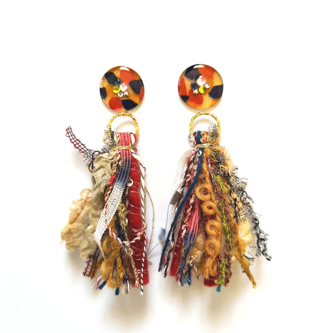 取引中　【sale】2way*ビンテージなカラフルなタッセルのピアス/イヤリング