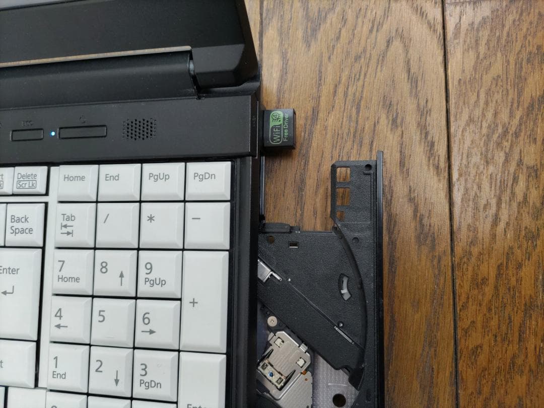 美品　富士通　SSD Win11 オフィス2019