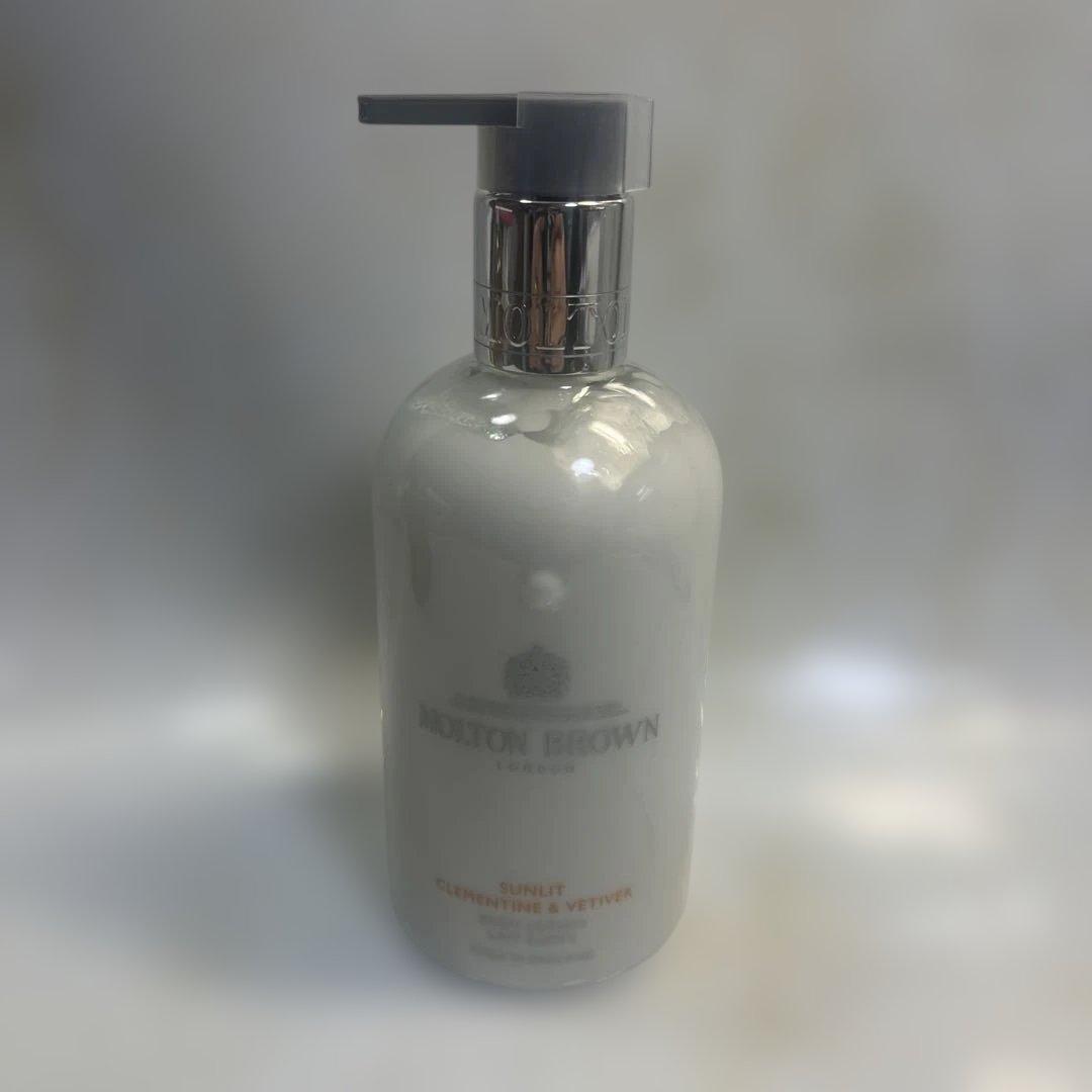 Molton Brown シャワージェル＆ローションセット　モントンブラウン