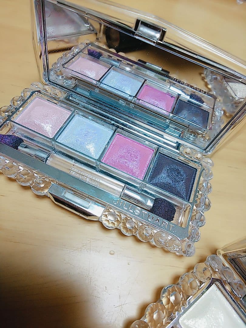 本日消去します。デパコスセット