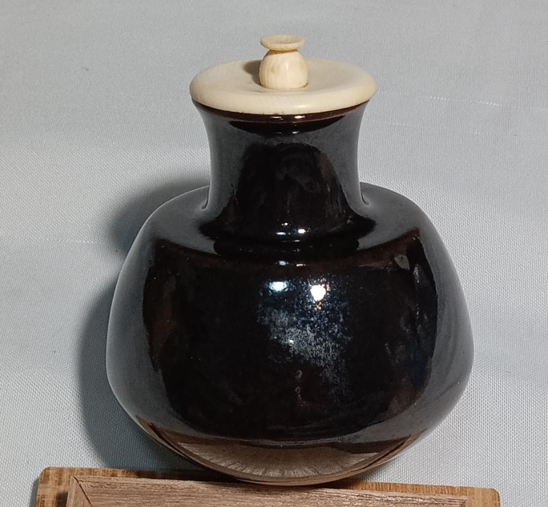 茶道具　遠州七窯膳所焼　岩崎新定作　膳所焼丸壺茶入　仕覆付き　美品！！