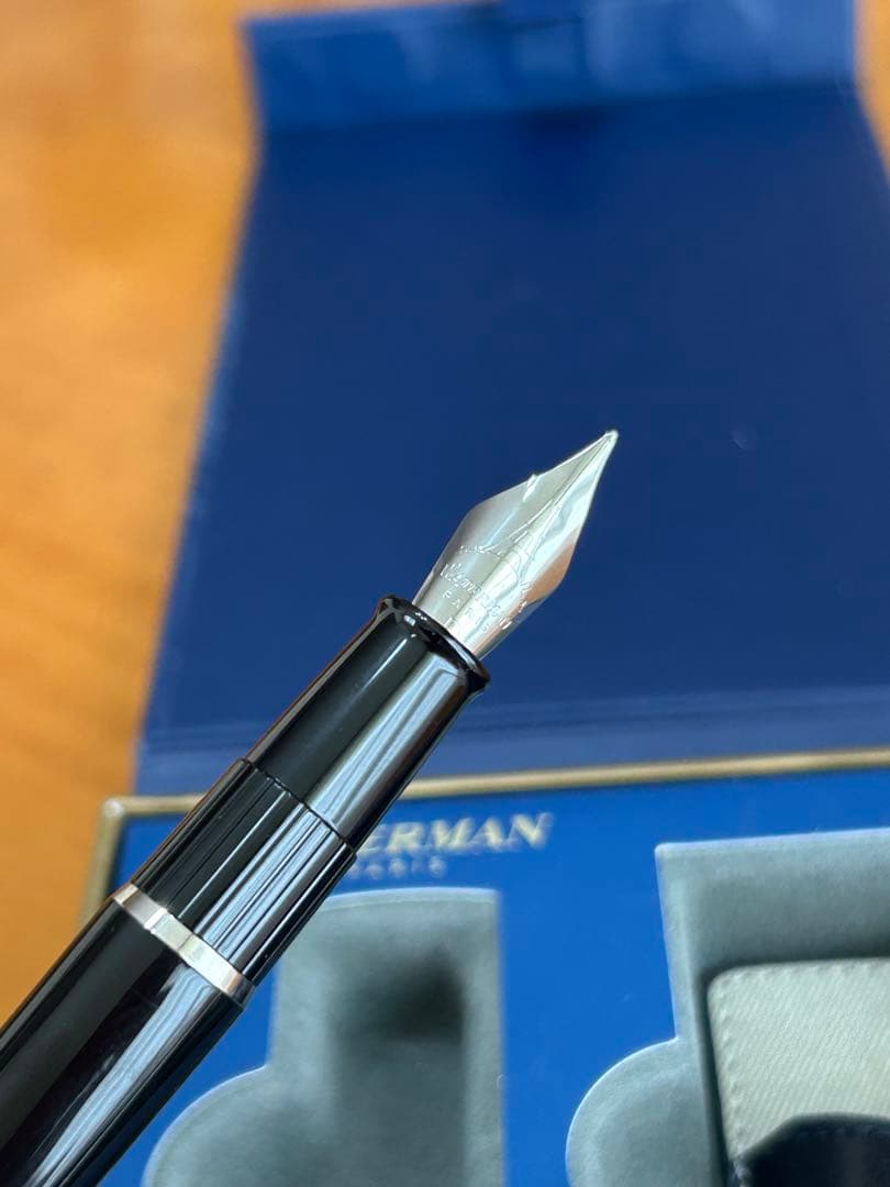 Waterman エンブレム エッセンシャル 万年筆 ケース付き