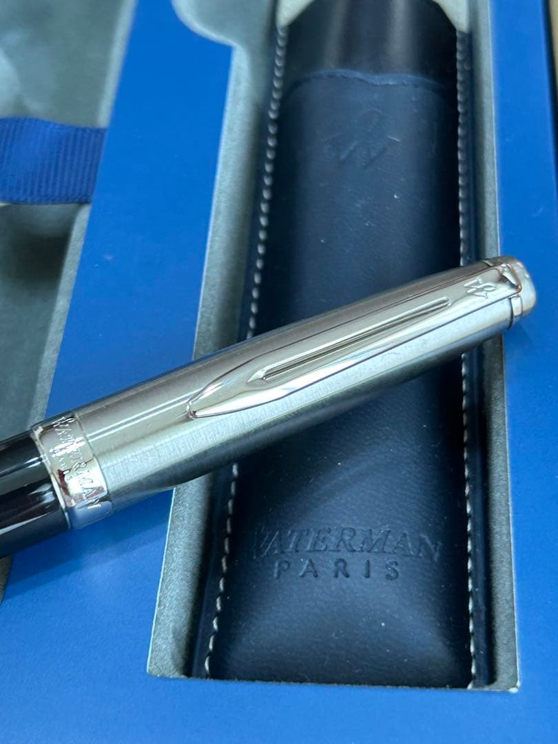 Waterman エンブレム エッセンシャル 万年筆 ケース付き