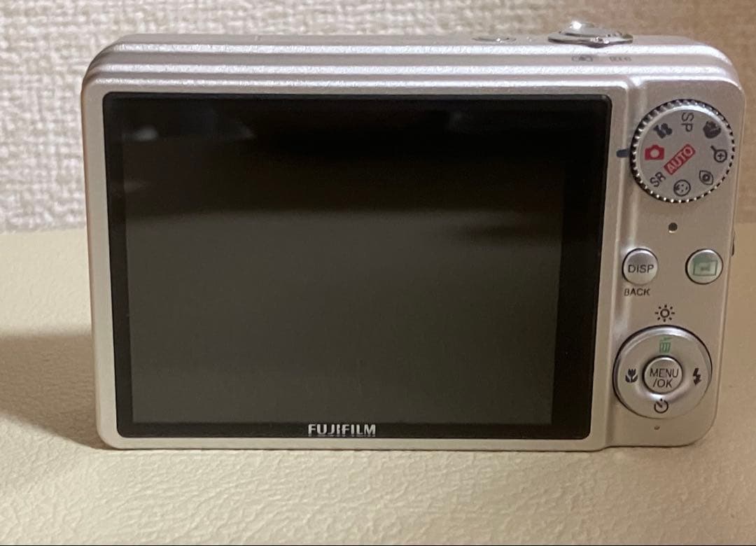 【美品】Fujifilm FinePix J250 コンパクトデジタルカメラ