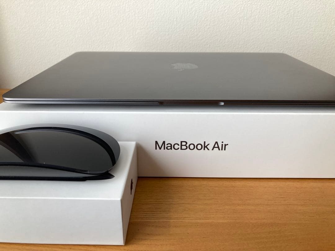 【美品】MacBook Air 2020 corei3 8GB/256GB
